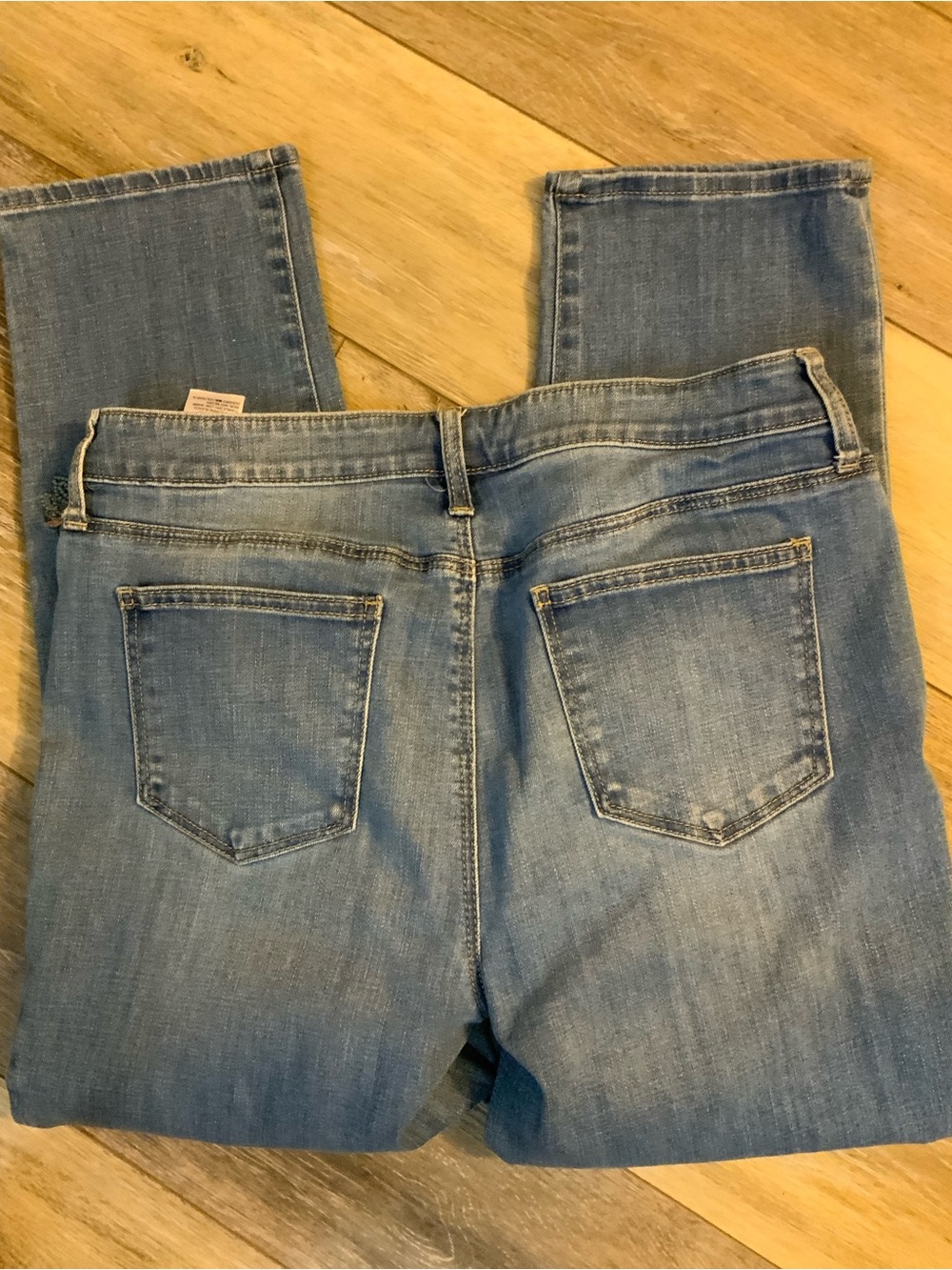 Chico's So Slimming girlfriend cropped Jeans with Floral Embroidery - Picture 4 of 4